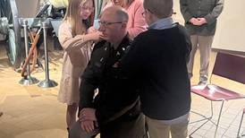 Illinois National Guard flight surgeon, a Dixon doctor, promoted to colonel 
